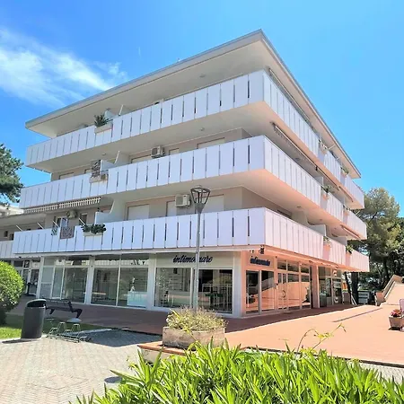 Apartment Near Shops And *